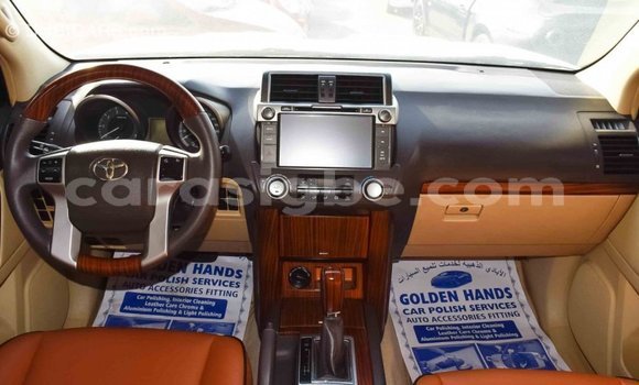 Acheter Import Voiture Toyota Prado Blanc à Import - Dubai, Togo Acheter Import Voiture Toyota Prado Blanc à Import - Dubai, Togo