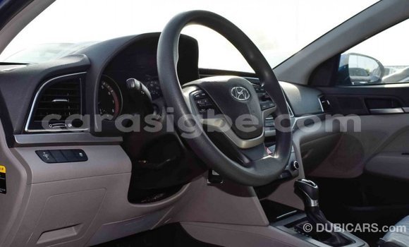 Acheter Import Voiture Hyundai Elantra Bleu à Import - Dubai, Togo Acheter Import Voiture Hyundai Elantra Bleu à Import - Dubai, Togo