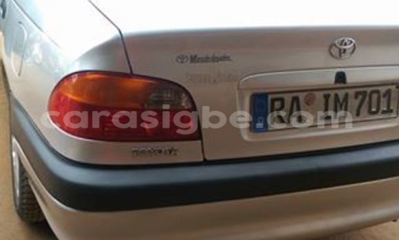 Acheter Occasion Voiture Toyota Avensis Gris à Adawlato au Togo Acheter Occasion Voiture Toyota Avensis Gris à Adawlato au Togo