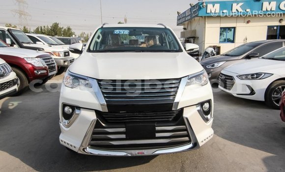 Buy Import Toyota Fortuner White Car in Import - Dubai in Togo Buy Import Toyota Fortuner White Car in Import - Dubai in Togo