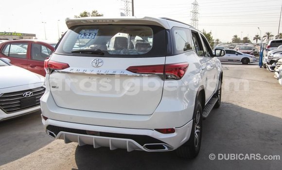Buy Import Toyota Fortuner White Car in Import - Dubai in Togo Buy Import Toyota Fortuner White Car in Import - Dubai in Togo