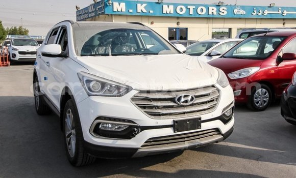 Acheter Import Voiture Hyundai Santa Fe Blanc à Import - Dubai, Togo Acheter Import Voiture Hyundai Santa Fe Blanc à Import - Dubai, Togo