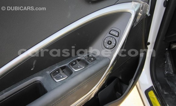 Acheter Import Voiture Hyundai Santa Fe Blanc à Import - Dubai, Togo Acheter Import Voiture Hyundai Santa Fe Blanc à Import - Dubai, Togo