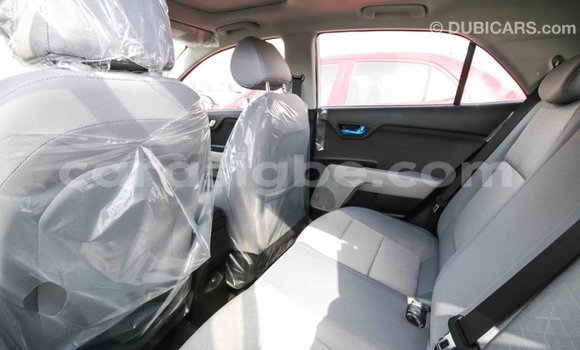 Acheter Import Voiture Kia Rio Blanc à Import - Dubai, Togo Acheter Import Voiture Kia Rio Blanc à Import - Dubai, Togo
