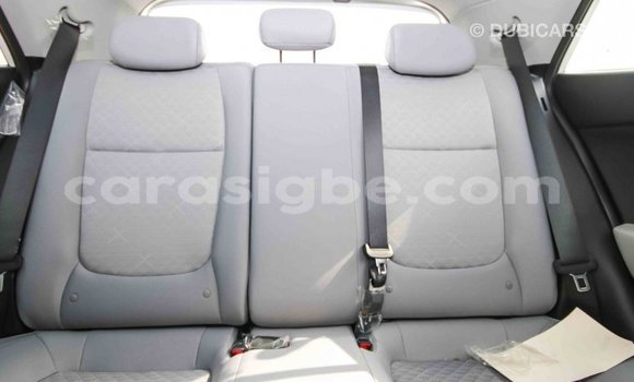 Acheter Import Voiture Kia Rio Blanc à Import - Dubai, Togo Acheter Import Voiture Kia Rio Blanc à Import - Dubai, Togo