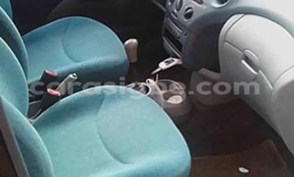 Acheter Occasion Voiture Toyota Yaris Noir à Adawlato au Togo Acheter Occasion Voiture Toyota Yaris Noir à Adawlato au Togo
