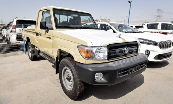 Buy Import Toyota Land Cruiser Beige Car in Import - Dubai in Togo Buy Import Toyota Land Cruiser Beige Car in Import - Dubai in Togo