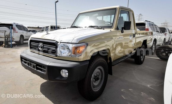 Buy Import Toyota Land Cruiser Beige Car in Import - Dubai in Togo Buy Import Toyota Land Cruiser Beige Car in Import - Dubai in Togo