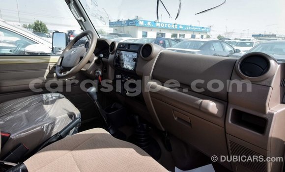 Buy Import Toyota Land Cruiser Beige Car in Import - Dubai in Togo Buy Import Toyota Land Cruiser Beige Car in Import - Dubai in Togo