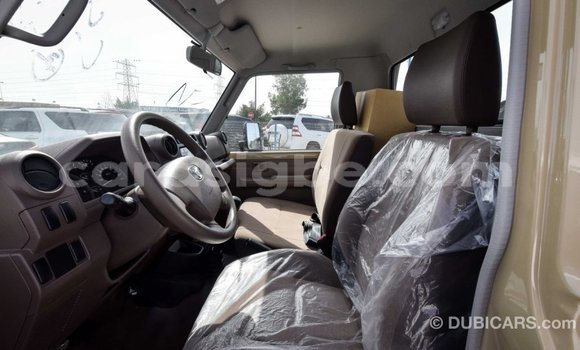 Buy Import Toyota Land Cruiser Beige Car in Import - Dubai in Togo Buy Import Toyota Land Cruiser Beige Car in Import - Dubai in Togo