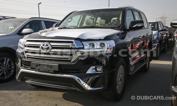 Acheter Import Voiture Toyota Land Cruiser Noir à Import - Dubai, Togo Acheter Import Voiture Toyota Land Cruiser Noir à Import - Dubai, Togo