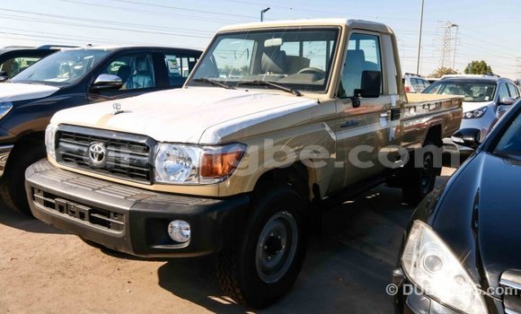 Buy Import Toyota Land Cruiser Beige Car in Import - Dubai in Togo Buy Import Toyota Land Cruiser Beige Car in Import - Dubai in Togo