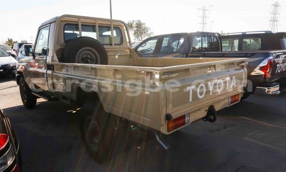 Buy Import Toyota Land Cruiser Beige Car in Import - Dubai in Togo Buy Import Toyota Land Cruiser Beige Car in Import - Dubai in Togo