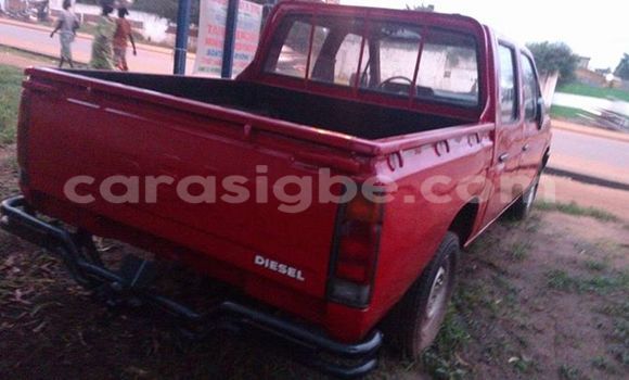 Acheter Occasion Voiture Nissan Pickup Rouge à Adawlato, Togo