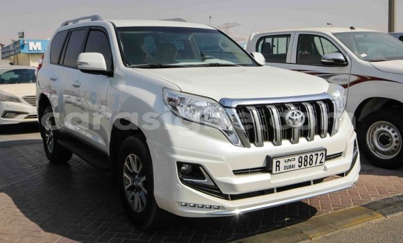Acheter Import Voiture Toyota Prado Blanc à Import - Dubai, Togo Acheter Import Voiture Toyota Prado Blanc à Import - Dubai, Togo