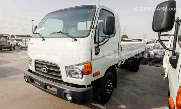 Acheter Import Utilitaire Hyundai Chorus Blanc à Import - Dubai, Togo Acheter Import Utilitaire Hyundai Chorus Blanc à Import - Dubai, Togo