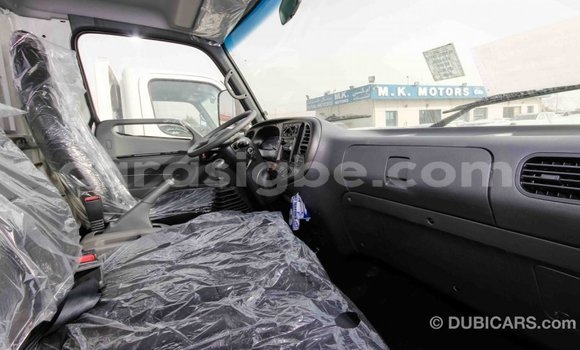 Acheter Import Utilitaire Hyundai Chorus Blanc à Import - Dubai, Togo Acheter Import Utilitaire Hyundai Chorus Blanc à Import - Dubai, Togo