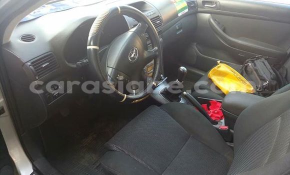 Buy Used Toyota Avensis Silver Car in Adawlato in Togo Buy Used Toyota Avensis Silver Car in Adawlato in Togo