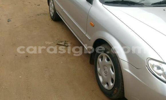 Acheter Occasion Voiture Mazda 323 Gris à Adawlato au Togo Acheter Occasion Voiture Mazda 323 Gris à Adawlato au Togo
