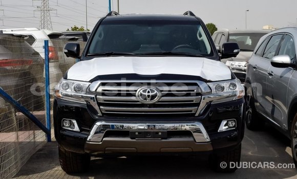 Acheter Import Voiture Toyota Land Cruiser Noir à Import - Dubai, Togo Acheter Import Voiture Toyota Land Cruiser Noir à Import - Dubai, Togo