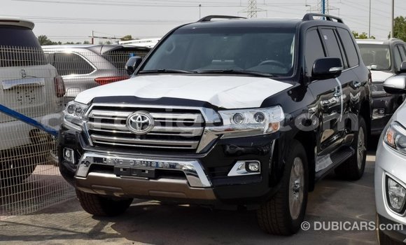 Acheter Import Voiture Toyota Land Cruiser Noir à Import - Dubai, Togo Acheter Import Voiture Toyota Land Cruiser Noir à Import - Dubai, Togo