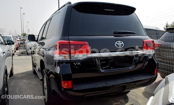 Acheter Import Voiture Toyota Land Cruiser Noir à Import - Dubai, Togo Acheter Import Voiture Toyota Land Cruiser Noir à Import - Dubai, Togo