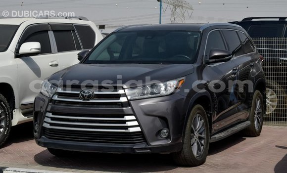 Acheter Import Voiture Toyota Highlander Autre à Import - Dubai, Togo Acheter Import Voiture Toyota Highlander Autre à Import - Dubai, Togo