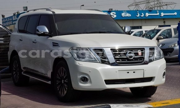 Acheter Import Voiture Nissan Patrol Blanc à Import - Dubai, Togo Acheter Import Voiture Nissan Patrol Blanc à Import - Dubai, Togo