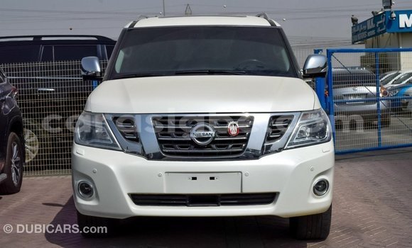 Acheter Import Voiture Nissan Patrol Blanc à Import - Dubai, Togo Acheter Import Voiture Nissan Patrol Blanc à Import - Dubai, Togo