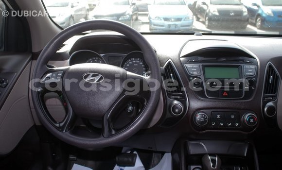 Acheter Import Voiture Hyundai Tucson Beige à Import - Dubai, Togo Acheter Import Voiture Hyundai Tucson Beige à Import - Dubai, Togo