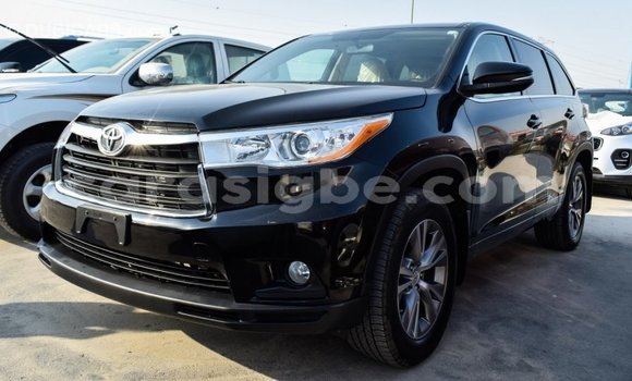 Acheter Import Voiture Toyota Highlander Noir à Import - Dubai, Togo Acheter Import Voiture Toyota Highlander Noir à Import - Dubai, Togo