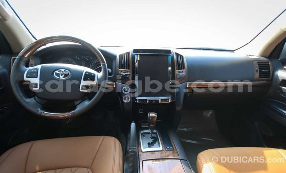 Acheter Import Voiture Toyota Land Cruiser Marron à Import - Dubai, Togo Acheter Import Voiture Toyota Land Cruiser Marron à Import - Dubai, Togo