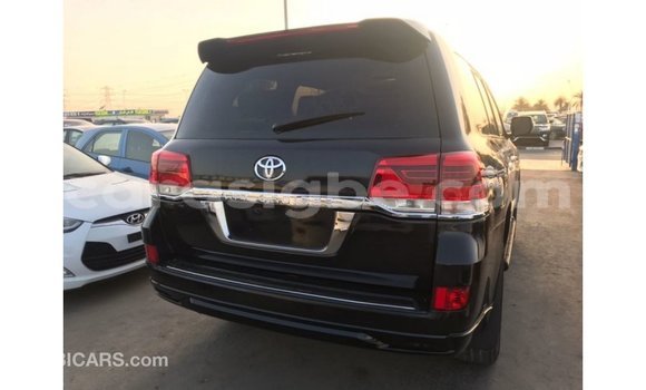 Acheter Import Voiture Toyota Land Cruiser Noir à Import - Dubai, Togo Acheter Import Voiture Toyota Land Cruiser Noir à Import - Dubai, Togo