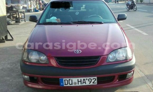 Buy Used Toyota Avensis Red Car in Adawlato in Togo Buy Used Toyota Avensis Red Car in Adawlato in Togo
