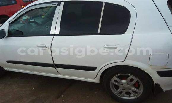 Acheter Occasion Voiture Nissan Almera Blanc à Adawlato, Togo Acheter Occasion Voiture Nissan Almera Blanc à Adawlato, Togo