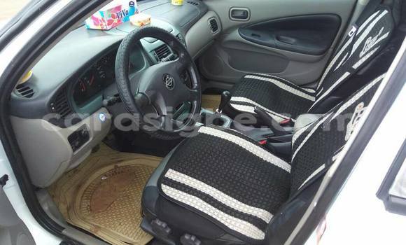 Acheter Occasion Voiture Nissan Almera Blanc à Adawlato, Togo Acheter Occasion Voiture Nissan Almera Blanc à Adawlato, Togo