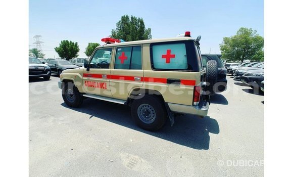 Buy Import Toyota Land Cruiser Beige Car in Import - Dubai in Togo Buy Import Toyota Land Cruiser Beige Car in Import - Dubai in Togo