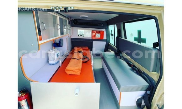 Buy Import Toyota Land Cruiser Beige Car in Import - Dubai in Togo Buy Import Toyota Land Cruiser Beige Car in Import - Dubai in Togo