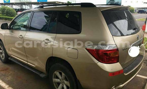 Acheter Occasion Voiture Toyota Highlander Autre à Adawlato, Togo Acheter Occasion Voiture Toyota Highlander Autre à Adawlato, Togo
