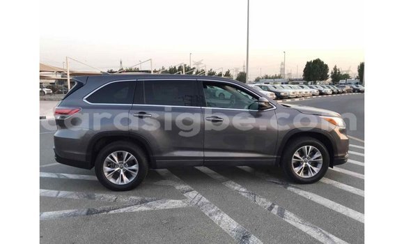 Acheter Import Voiture Toyota Highlander Autre à Import - Dubai, Togo Acheter Import Voiture Toyota Highlander Autre à Import - Dubai, Togo