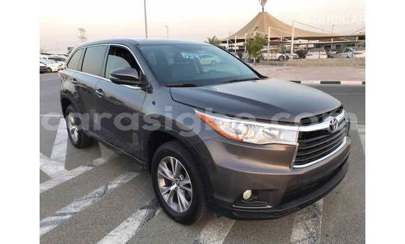 Acheter Import Voiture Toyota Highlander Autre à Import - Dubai, Togo Acheter Import Voiture Toyota Highlander Autre à Import - Dubai, Togo
