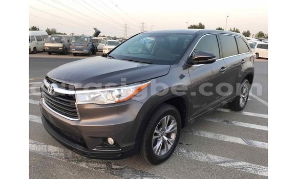 Acheter Import Voiture Toyota Highlander Autre à Import - Dubai, Togo Acheter Import Voiture Toyota Highlander Autre à Import - Dubai, Togo