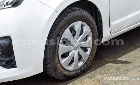 Acheter Import Voiture Toyota Yaris Blanc à Import - Dubai, Togo Acheter Import Voiture Toyota Yaris Blanc à Import - Dubai, Togo