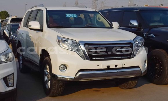 Acheter Import Voiture Toyota Prado Blanc à Import - Dubai, Togo