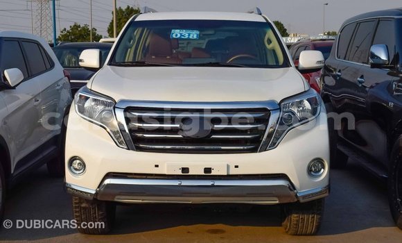 Acheter Import Voiture Toyota Prado Blanc à Import - Dubai, Togo Acheter Import Voiture Toyota Prado Blanc à Import - Dubai, Togo