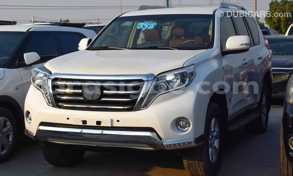 Acheter Import Voiture Toyota Prado Blanc à Import - Dubai, Togo Acheter Import Voiture Toyota Prado Blanc à Import - Dubai, Togo