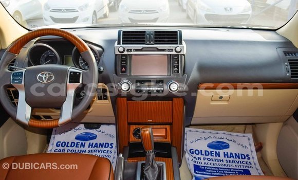 Acheter Import Voiture Toyota Prado Blanc à Import - Dubai, Togo Acheter Import Voiture Toyota Prado Blanc à Import - Dubai, Togo