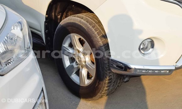 Acheter Import Voiture Toyota Prado Blanc à Import - Dubai, Togo Acheter Import Voiture Toyota Prado Blanc à Import - Dubai, Togo