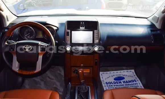Acheter Import Voiture Toyota Prado Blanc à Import - Dubai, Togo Acheter Import Voiture Toyota Prado Blanc à Import - Dubai, Togo