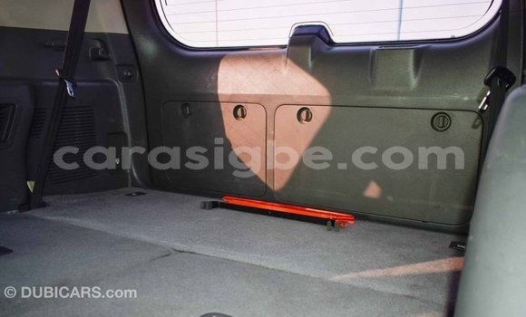 Acheter Import Voiture Toyota Prado Blanc à Import - Dubai, Togo Acheter Import Voiture Toyota Prado Blanc à Import - Dubai, Togo